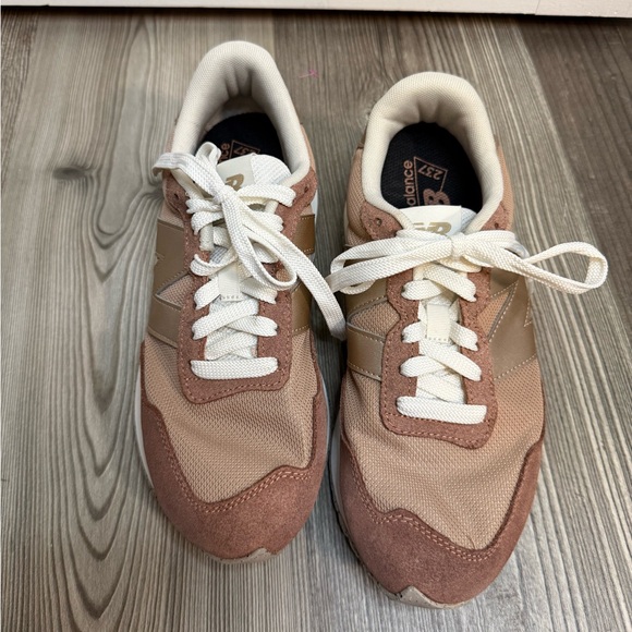 New Balance 237 Retro Sneaker - Picture 2 of 5